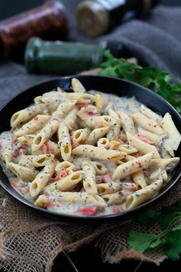 Pasta Red / White Sauce Veg