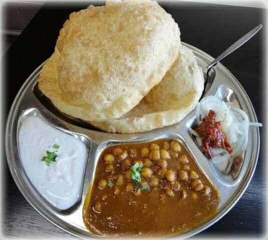 Chole Bature (2 Pcs)